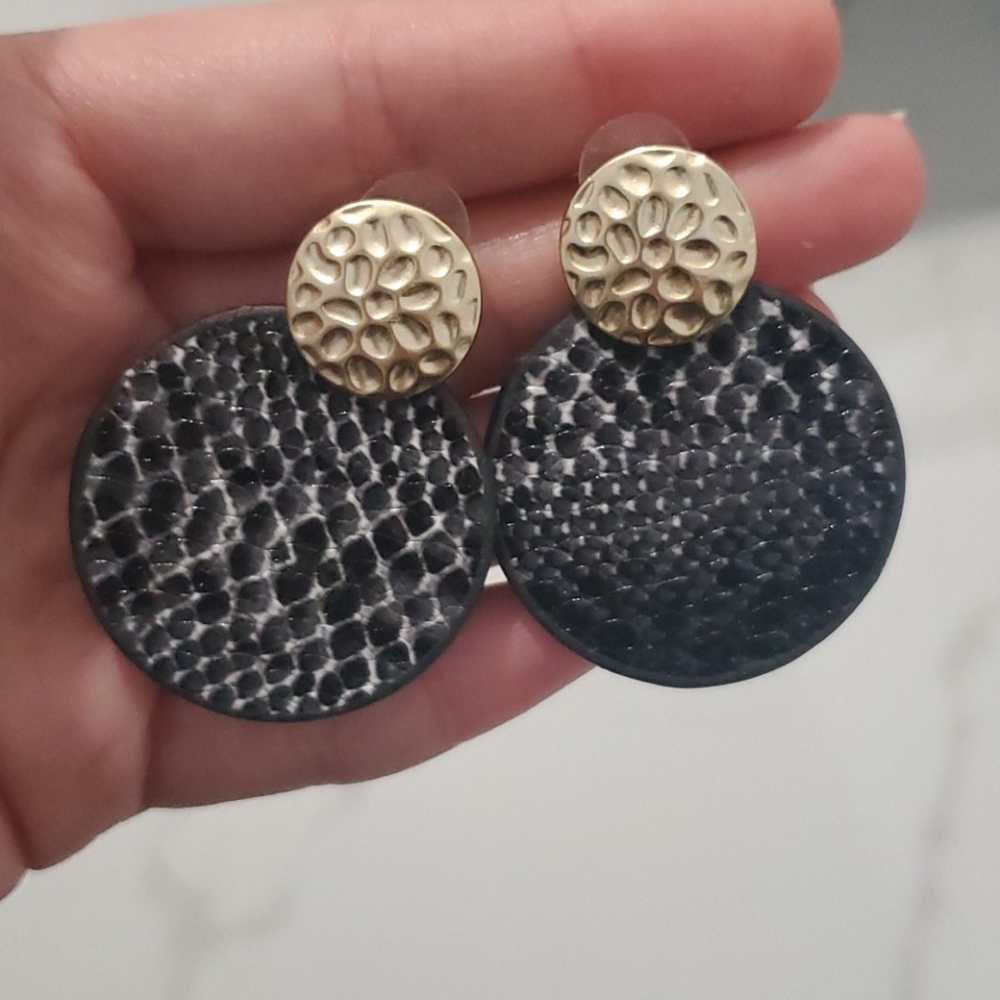 Black,gold, and white textured earrings